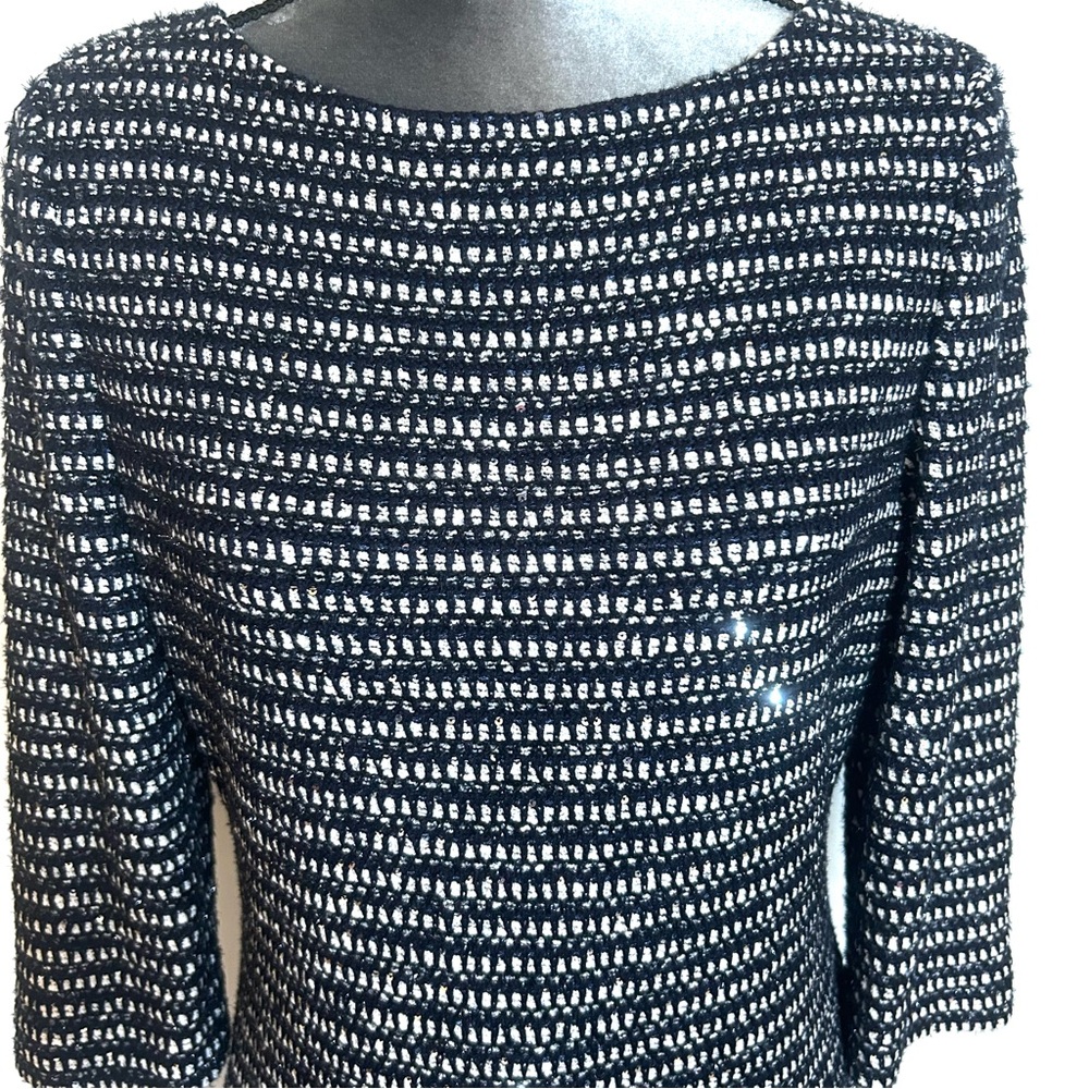 St. John sheath dress. - Picture 5 of 16